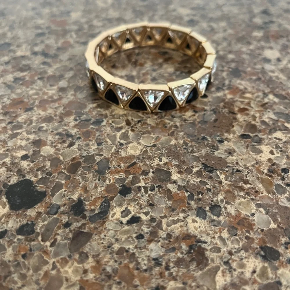 Elegant Gold and Black Women's Stretchy Bracelet